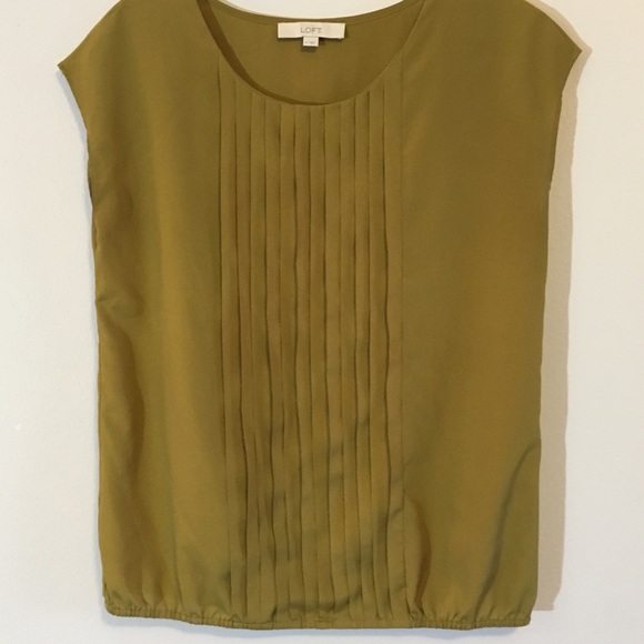 LOFT Tops - ANN TAYLOR LOFT BLOUSE GREEN FRINGE TOP SILKY SOFT